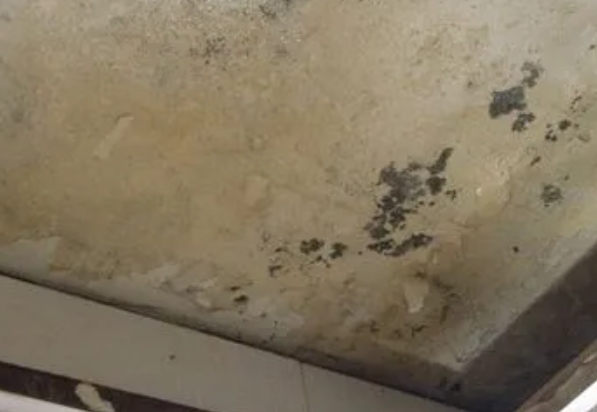 葫芦岛市阳台漏水维修公司分享下葫芦岛市卫生间渗水维修需要注意哪些问题。